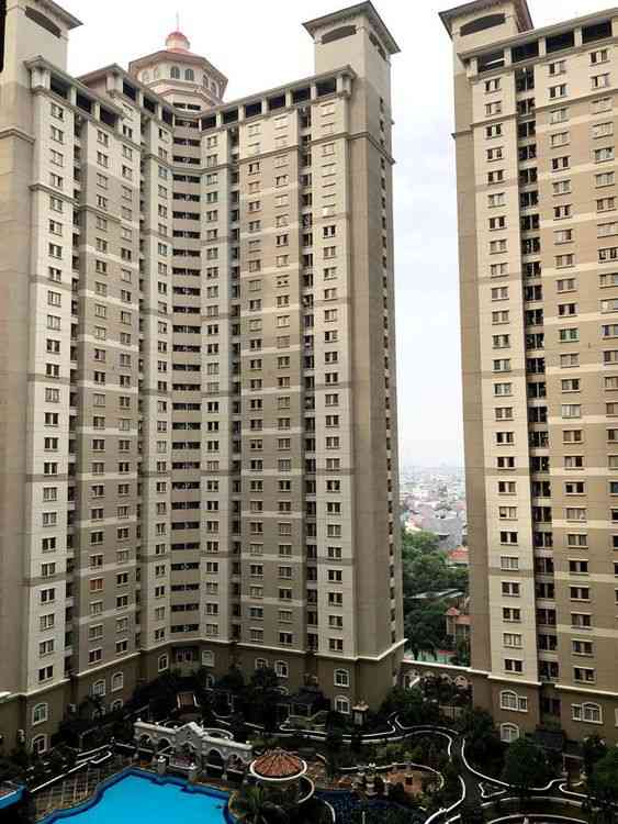 Sewa Apartemen Mediterania Garden Residence 1