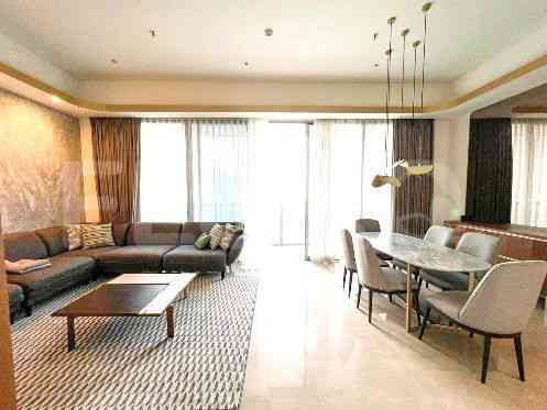 Dijual Apartemen 3 BR, Lantai 24, Luas 217 m2 di Sudirman 6